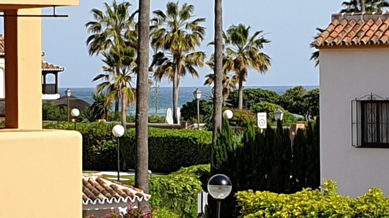 Apartamento Beachfront La Jacaranda Marbella Exterior foto